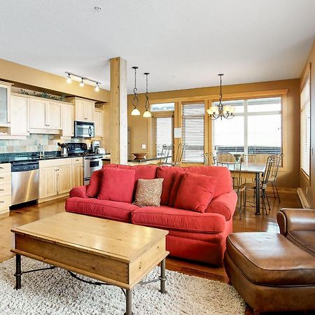 Glacier Lodge Big White Ski Resort Номер фото