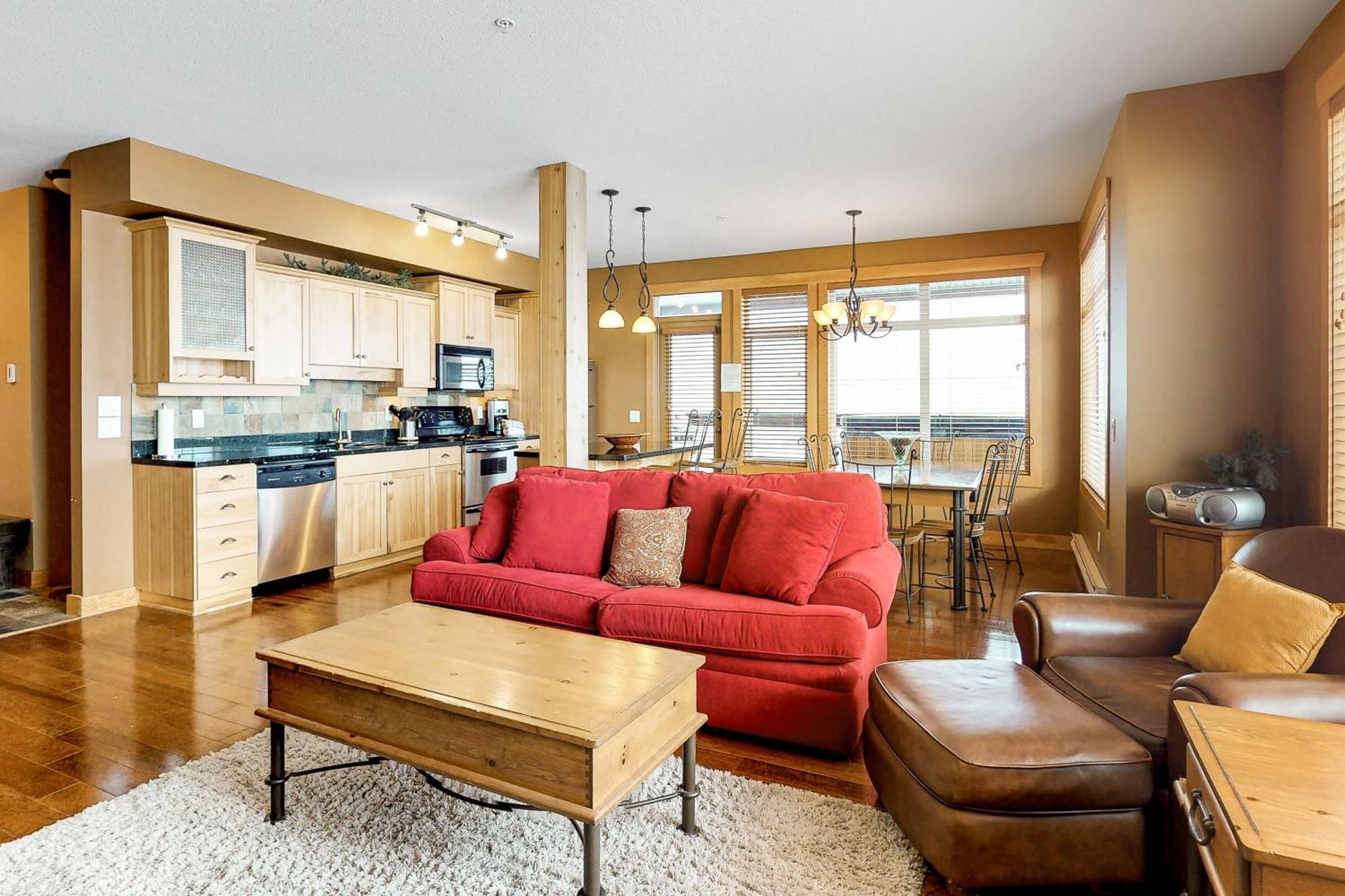 Glacier Lodge Big White Ski Resort Номер фото